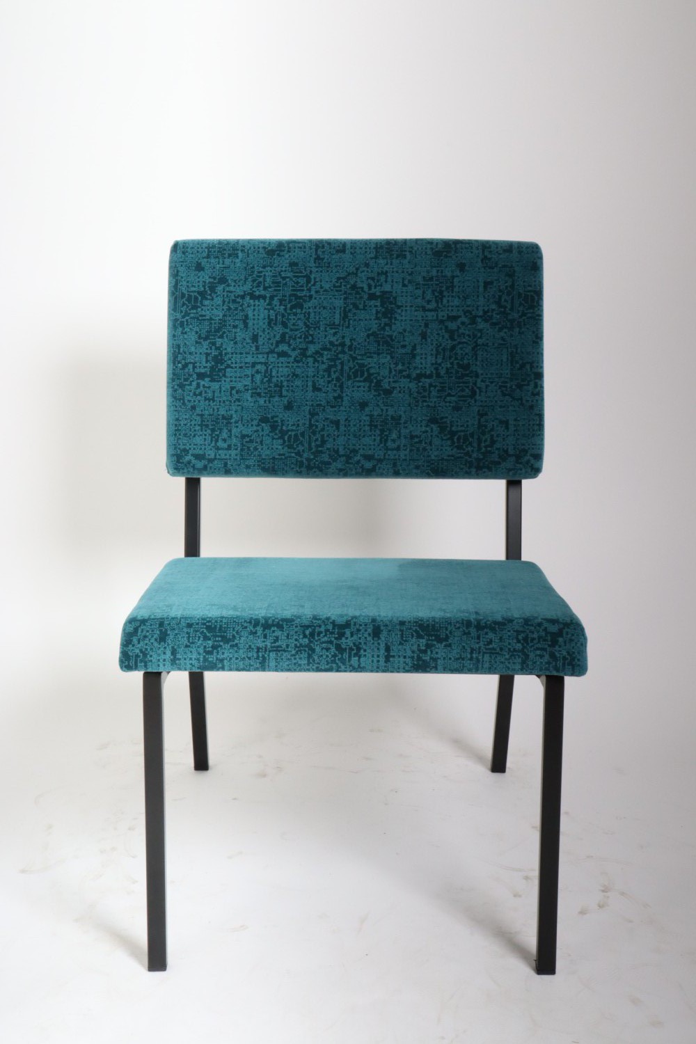 Gerrit Veenendaal 501 low chair without armrests