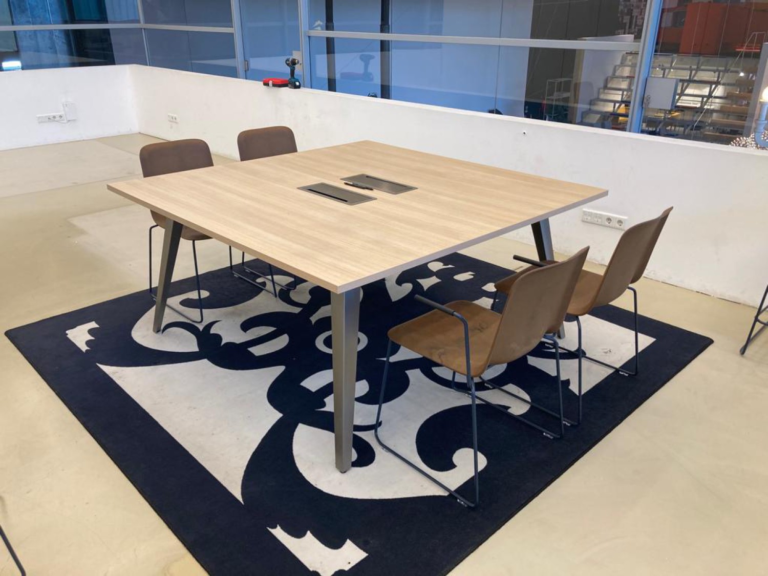 Lensvelt 4000 Meeting Table 160 X 160 cm