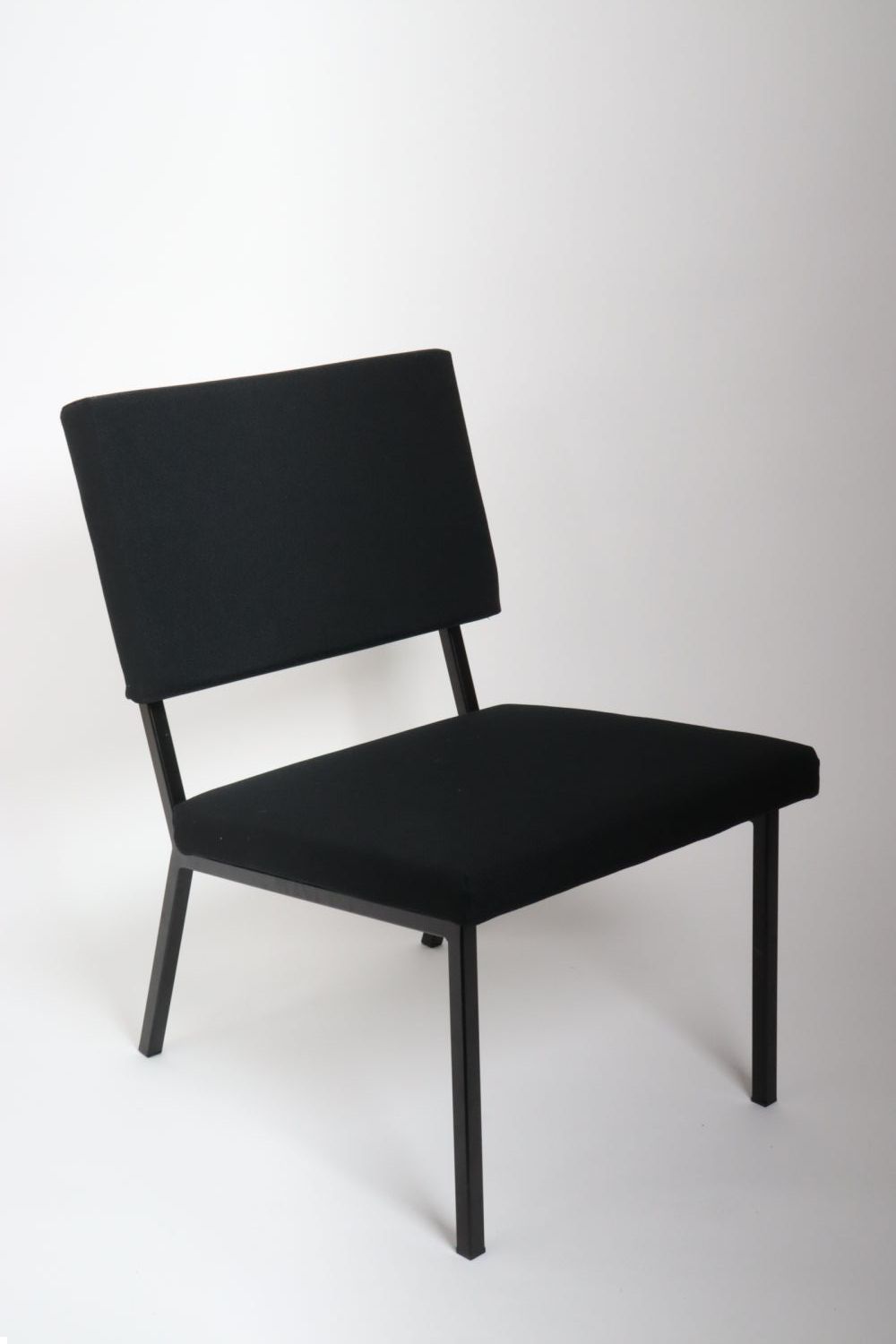 gerrit veenendaal 501 low chair without armrests